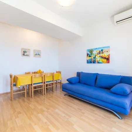 Apartment Horizont Brist
